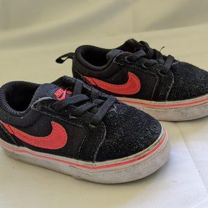 Black & Pink Baby Nike shoes infant sneakers 5c
